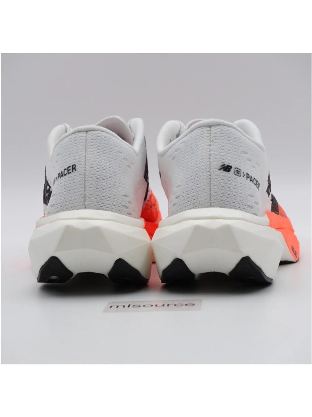 NEW Size 9 Women's New Balance FuelCell SuperComp Pacer v2 Carbon Plate Shoes